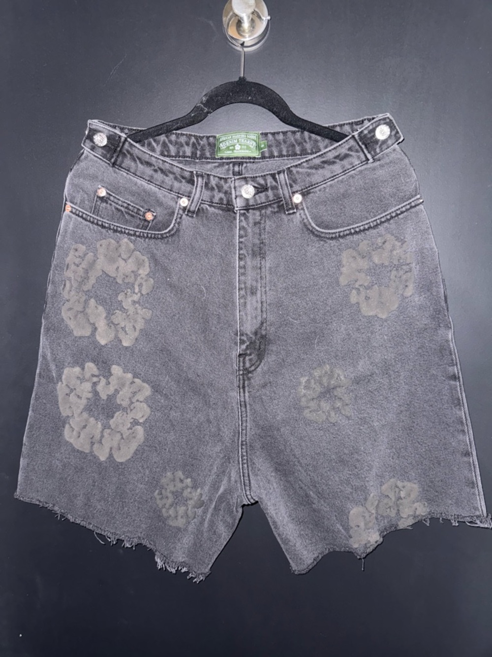 Denim Tears Black Wreath Puffprint Denim Cargo Shorts